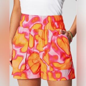 Fabletics Ultra high waisted pipes nylon shorts